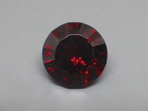 Гранат, огранка 8х5 мм (2,5 ct)