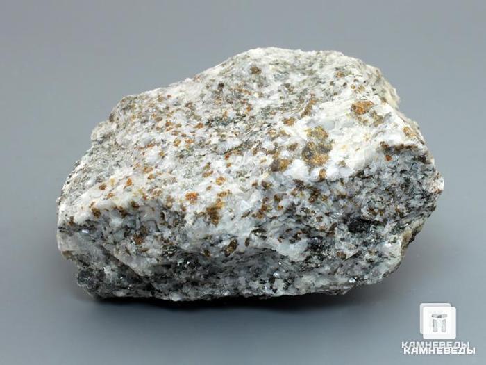 Норбергит с гумитом, 10,1х7х4,8 см, 10-342/1, фото 2