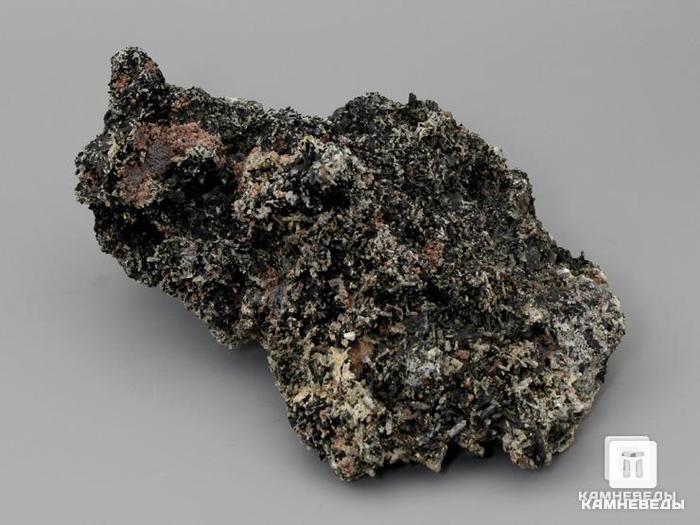 Кентбруксит с эгирином на натролите, 15х9,8х6,4 см, 10-476, фото 1