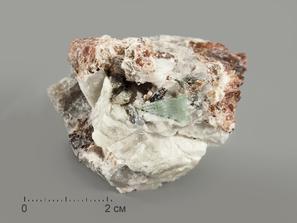 Абеллаит, Галенит, Раит, Манганоэвдиалит. Абеллаит на галените с раитом и манганоэвдиалитом, 4,5х3,8х3,4 см