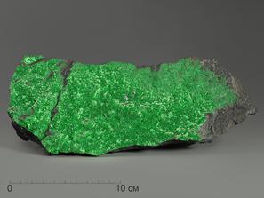 Уваровит. Уваровит (зелёный гранат), 24х9,5х6,5 см