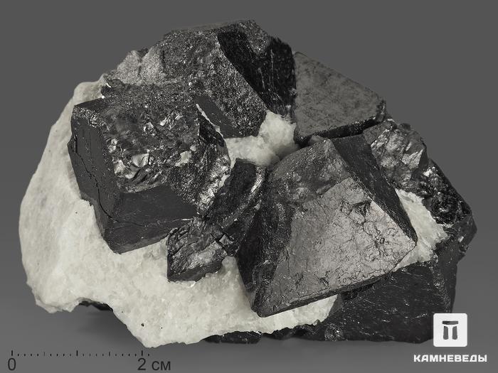 Магнетит, сросток кристаллов 7,5х5,3х5 см, 10-189/13, фото 1
