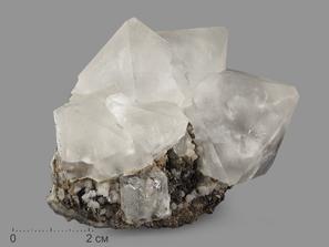 Флюорит, сросток кристаллов на породе 6,8х5,3х4,7 см