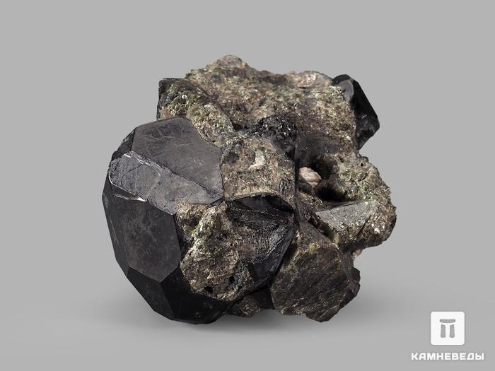 Шпинель чёрная кристаллы на диопсиде, 5,5х4,8х3,5 см, 10-197/3, фото 2