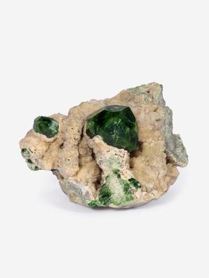 Демантоид (зелёный андрадит), 5,3х3,3х2,9 см