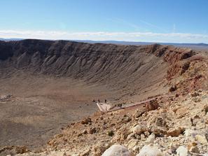 Вид на западный борт Аризонского кратера (Meteor Crater)
