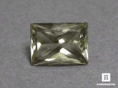Топаз. Топаз, огранка 9х6,5х5 мм (2,68 ct)