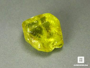 Сера самородная. Сера самородная, кристалл 1,7х1,7х1 см