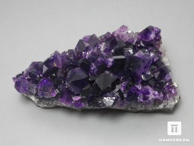 Аметист. Аметист темный, друза 9х5,5х3 см