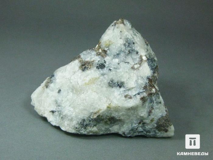 Паракелдышит и келдышит в альбите, 10-265, фото 1