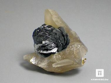 Гематит. Гематит на кварце