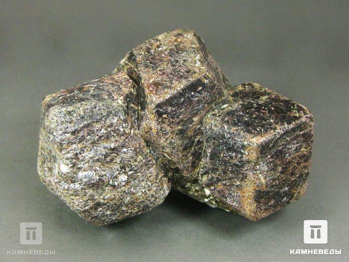 Альмандин (гранат), сросток кристаллов, 10-158/14, фото 2