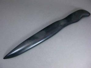 Шунгитовый сланец. Нож из шунгитового сланца, 30,5х3,3х1,4 см
