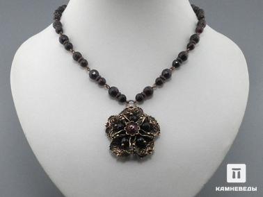 Альмандин, Гранат. Бусы из альмандина (граната), огранка
