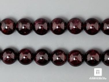 Альмандин, Гранат. Бусины из альмандина (граната), 56 шт. на нитке, 7-8 мм