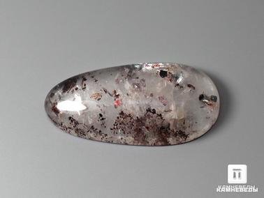 Гематит, Горный хрусталь. Горный хрусталь с гематитом, кабошон