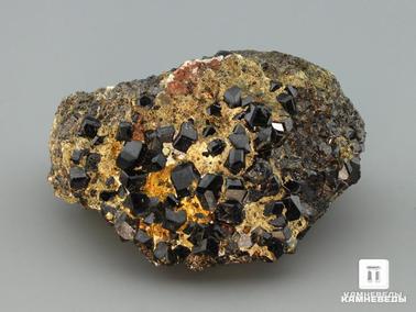Андрадит, Гранат, Меланит (чёрный гранат). Андрадит (меланит), 7х4,6х3,6 см