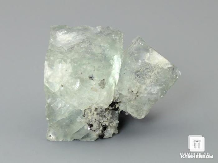 Флюорит, сросток кристаллов 3,8х2,7х2,5 см, 10-222/19, фото 1