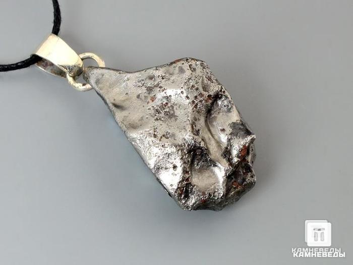Кулон метеорит Сихотэ-Алинь, индивидуал 3,3х1,9х1,8 см, 40-79/45, фото 1