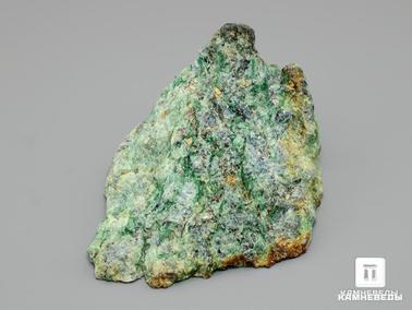 Кианит, Фуксит. Фуксит с кианитом, 7х6,8х4,2 см