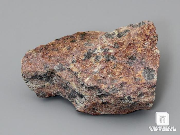 Фрейденбергит с кричтонитом и рутилом, 7,5х4,9х2,4 см, 10-406/1, фото 1