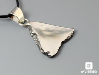 Метеориты. Кулон из метеорита Чинге, 2,6х2,1х0,2 см