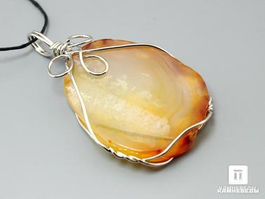 Сердолик. Кулон из сердолика (халцедон)