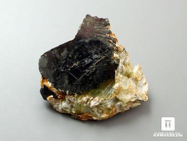 Гематит. Гематит на тальке, 4х3,5х1,1 см