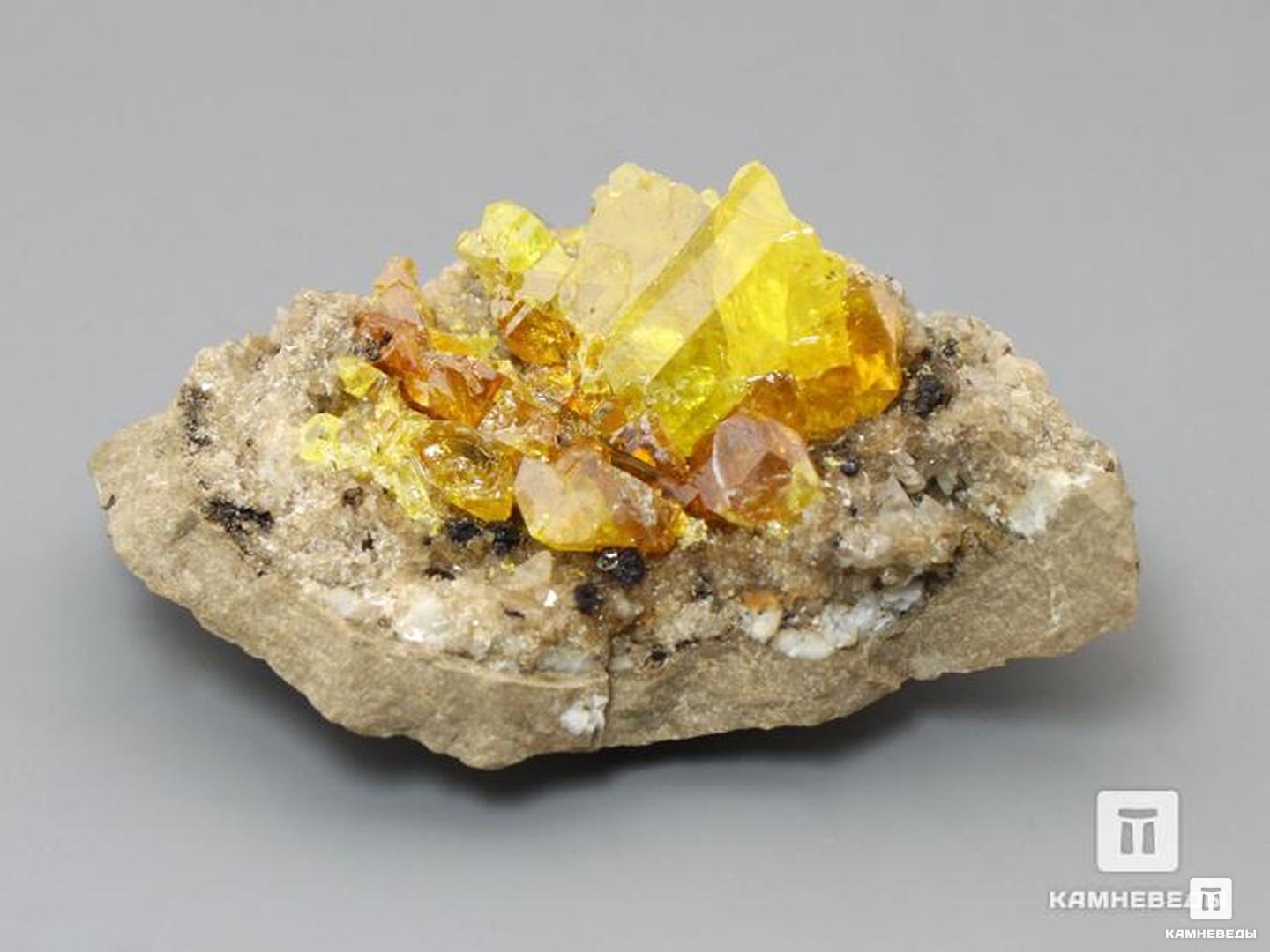 Сера самородная на породе, 7,5х6х3,7 см, 10-6/19, фото 1
