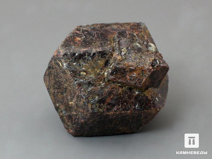 Альмандин (гранат), кристалл 5,2х5х5 см, 10-158/36, фото 1