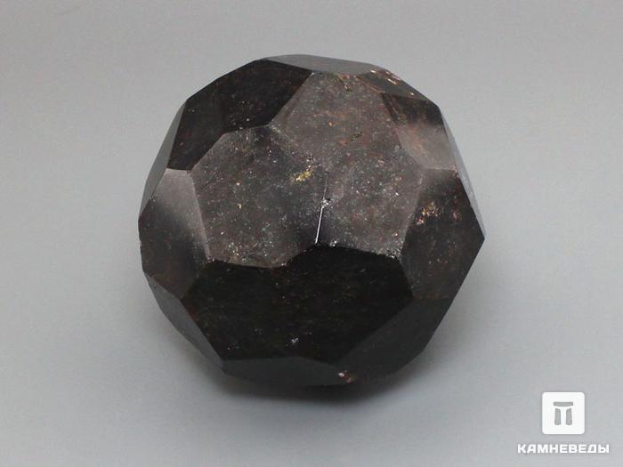 Альмандин (гранат), приполированный кристалл 7,5х7,4х7,3 см, 11-113, фото 2