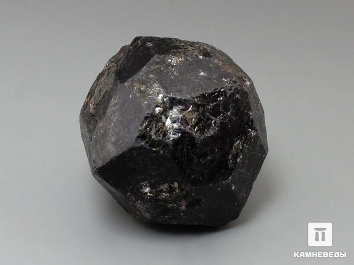 Альмандин (гранат), кристалл 4,7х4,6х4,4 см, 10-158/52, фото 1
