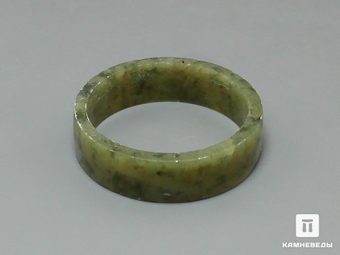 Кольцо из нефрита, ширина 5-6 мм, 44-19/10, фото 1