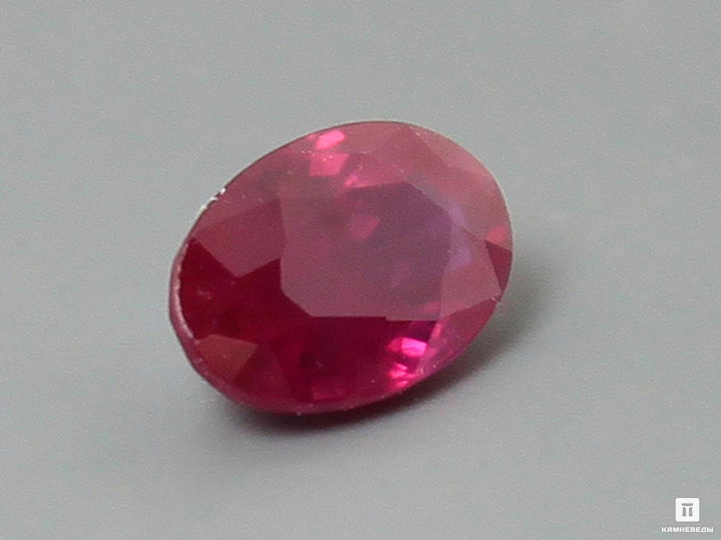 Корунд красный, огранка 5х3х2,5 мм (0,34 ct)