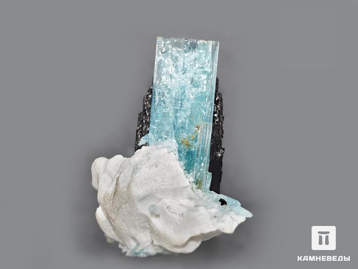 Аквамарин (голубой берилл) с шерлом, сросток кристаллов 5х3,6х2,3 см, 10-29/34, фото 2