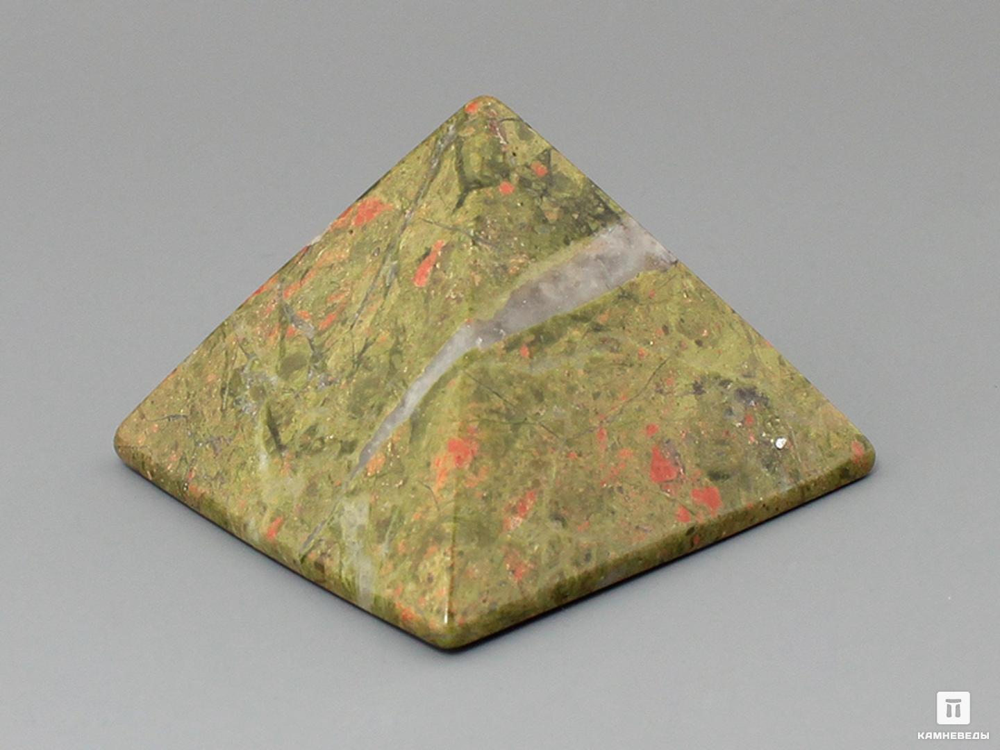 Пирамида из унакита, 5х5 см сияющая пирамида