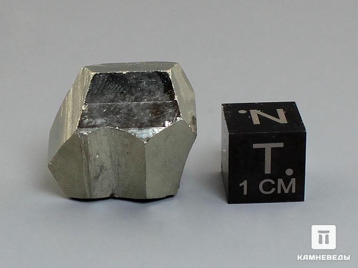 Пирит, кристалл 1,5х1,5 см, 10-525/9, фото 2