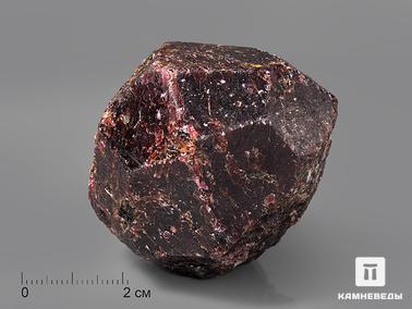 Альмандин, Гранат. Альмандин (гранат), кристалл 5,5х5х5 см