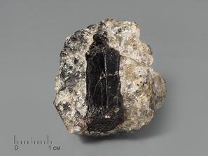 Ставролит, Жедрит, Кварц. Ставролит с жедритом в кварце, 3,9х3,4х2,4 см