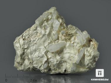 Альбит, Тремолит. Альбит с тремолитом, 7,2х5,7х2,5 см