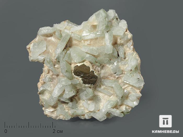 Альбит с халькопиритом и тремолитом, 4,7х4,7х1,7 см, 10-372/4, фото 1