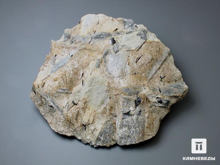 Кианит с гематитом, 11,5х10,1х2,8 см, 10-204/36, фото 1
