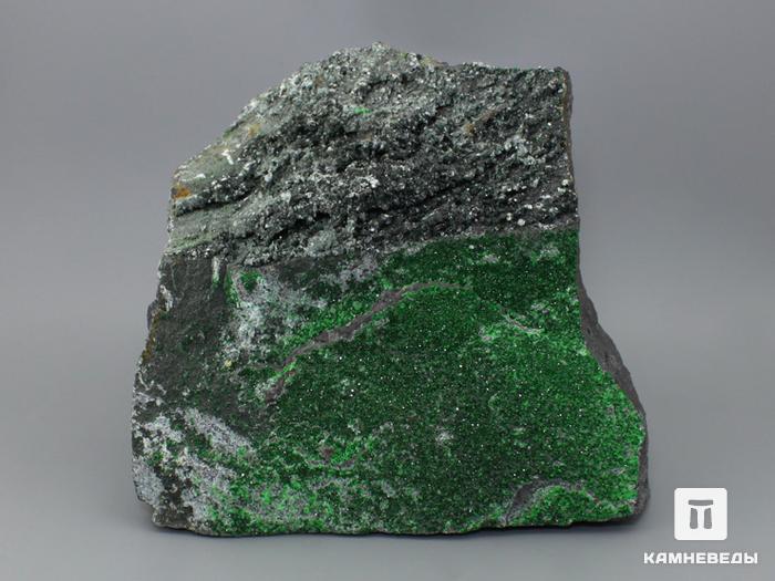 Уваровит (зелёный гранат), 17,5х14,5х7,2 см, 10-111/32, фото 1