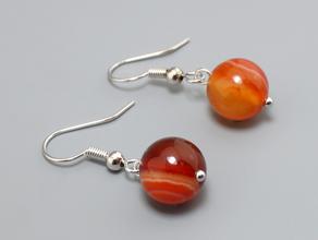 Серьги из сардоникса
