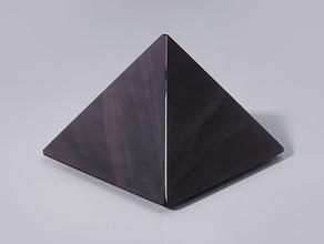 Пирамида из обсидиана , 5,5х5,5х4 см