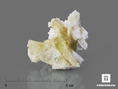 Бразилианит, Альбит. Бразилианит с альбитом, 5,3х5,2х3,3 см