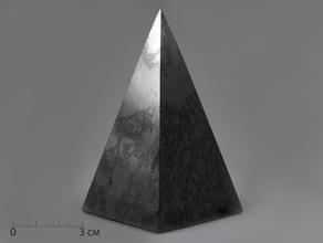 Пирамида из шунгита, полированная 5,5х5,5х10 см