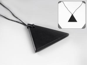 Женский кулон «Треугольник» из шунгита, 3,5х3,5х0,4 см