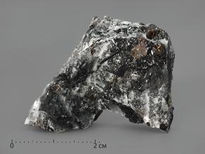 Энигматит с эгирином и альбитом в пластиковом боксе, 3-3,5 см