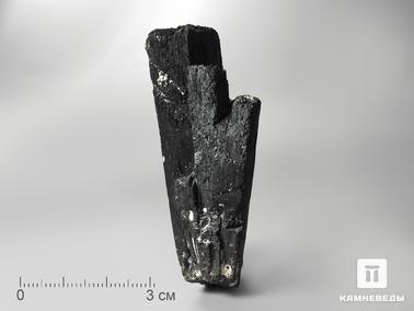 Ильваит. Ильваит, сросток кристаллов 5,5-6,5 см